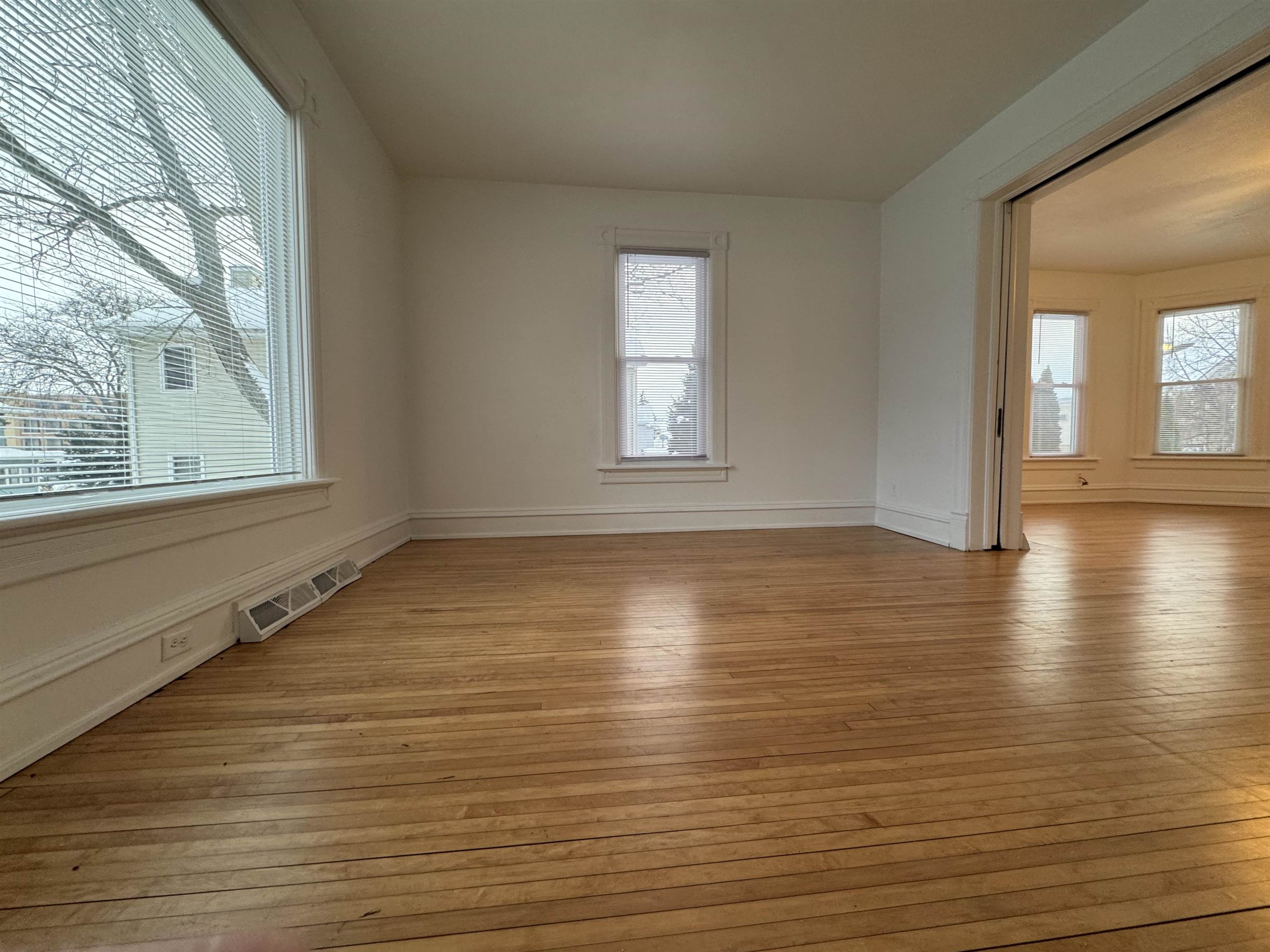 122 North Street Sun Prairie, WI 53590 - Photo 7 of 32
