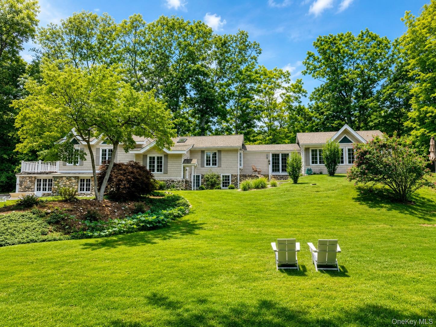9 Lewis Road Pound Ridge, NY 10576 - Photo 4 of 26 Gallery Image 4