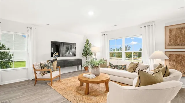 $305,990 | 123 Linden Drive, Thomasville, NC 27360