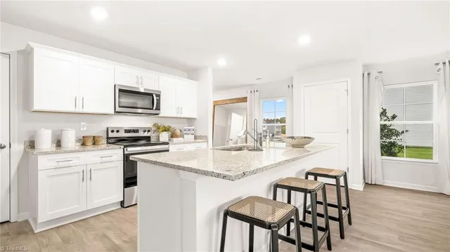 $305,990 | 123 Linden Drive, Thomasville, NC 27360