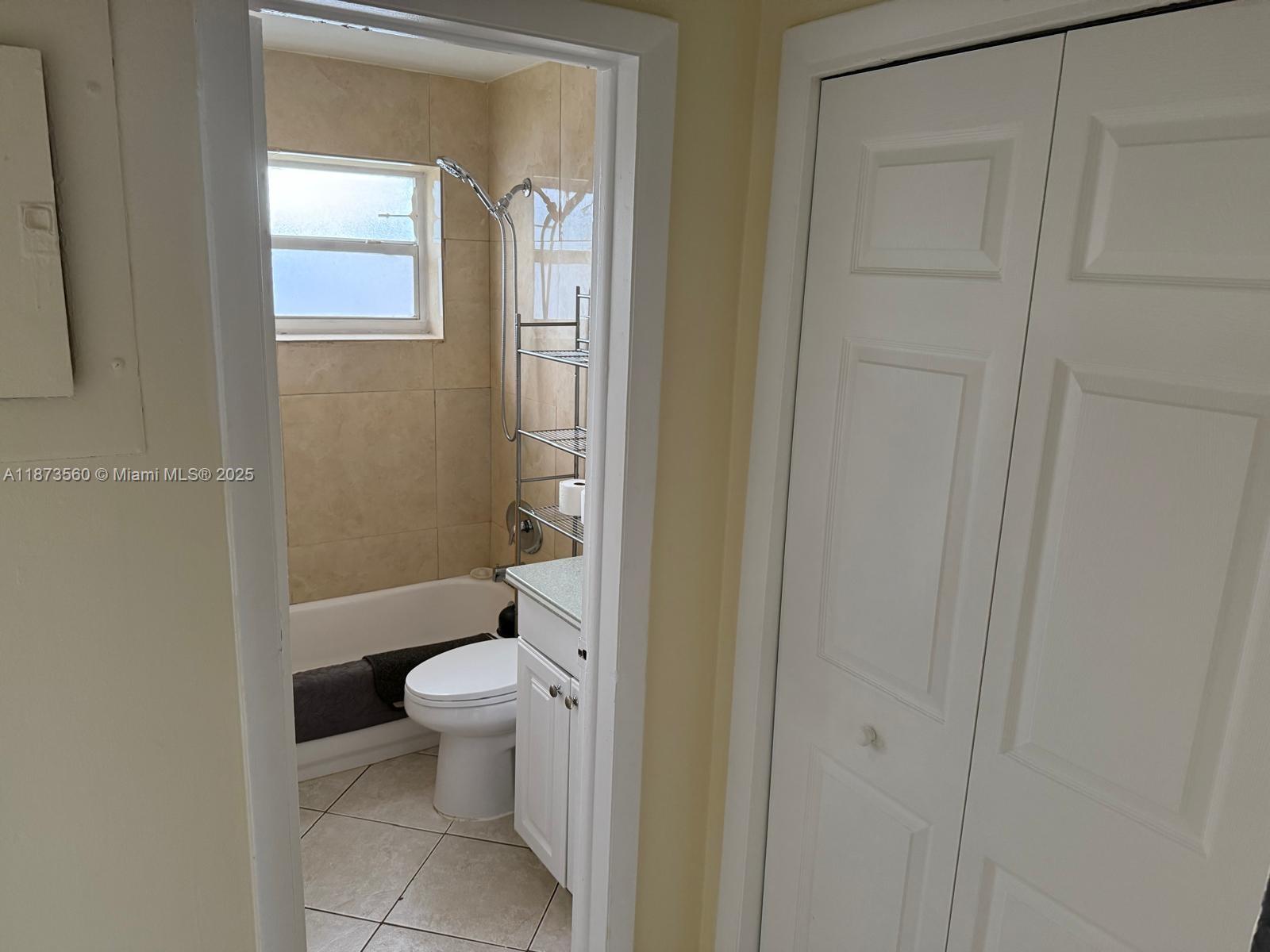 332 Southwest 15th Street, Unit 332 Dania Beach, FL 33004 - Photo 11 of 17