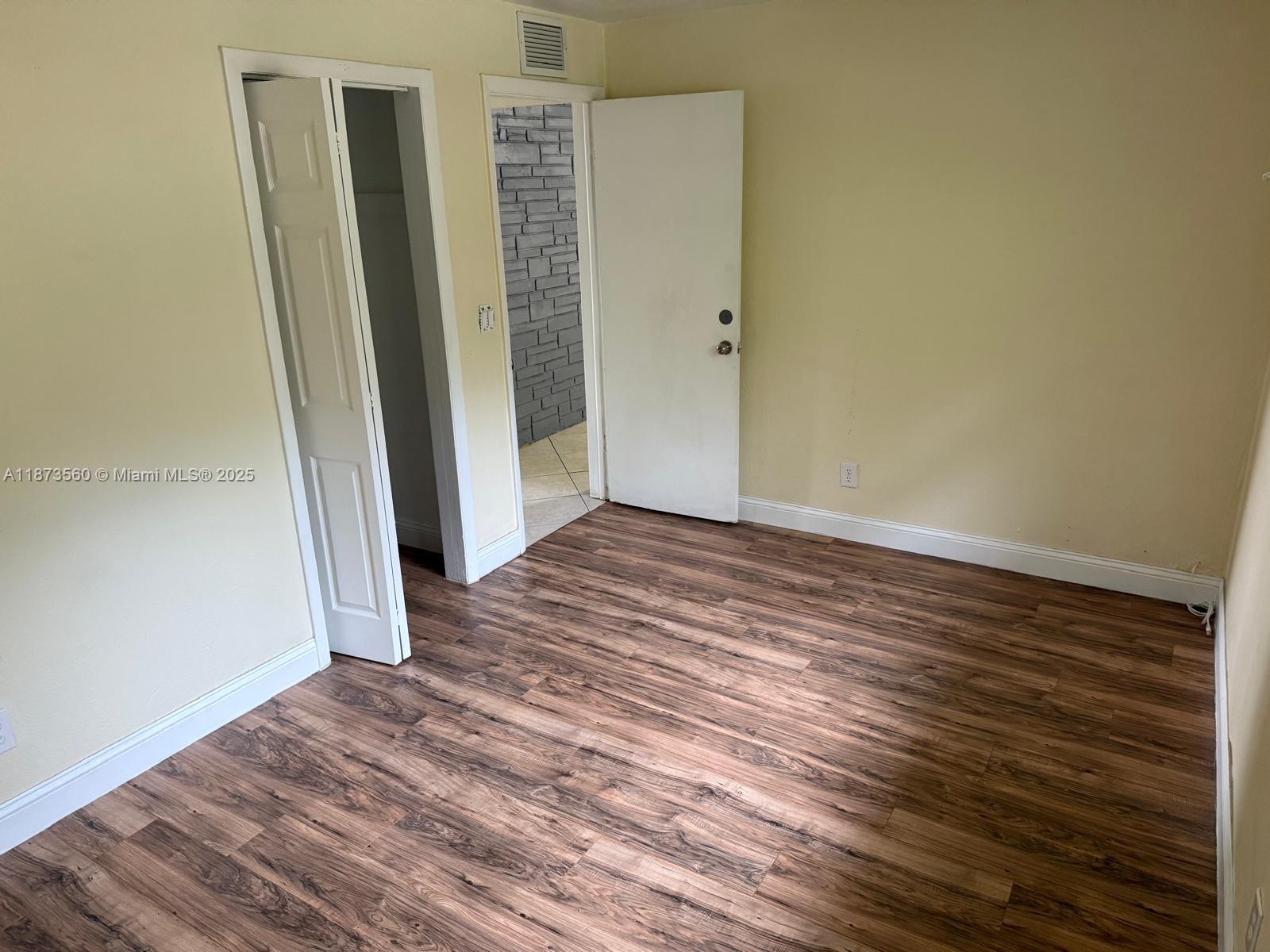 332 Southwest 15th Street, Unit 332 Dania Beach, FL 33004 - Photo 15 of 17