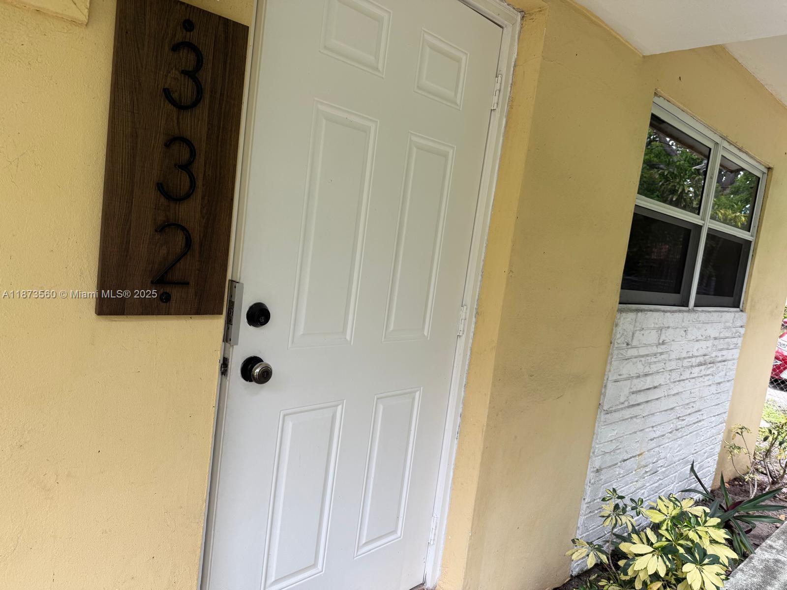 332 Southwest 15th Street, Unit 332 Dania Beach, FL 33004 - Photo 6 of 17