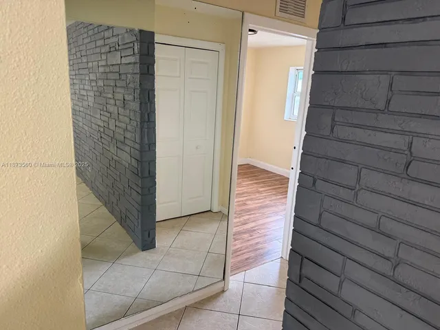 $2,300 | 332 Southwest 15th Street, Unit 332, Dania Beach, FL 33004