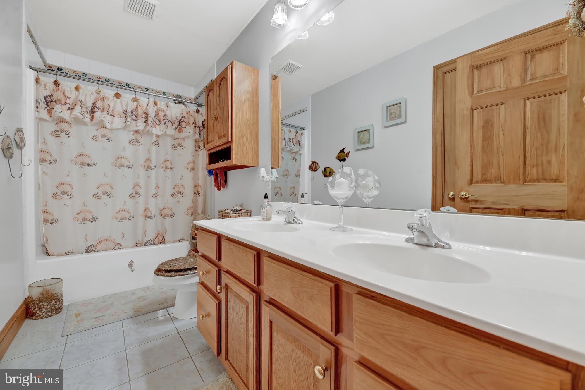 1335 South Seneca Road Baltimore, MD 21220 - Photo 35 of 48 Hall Bath
