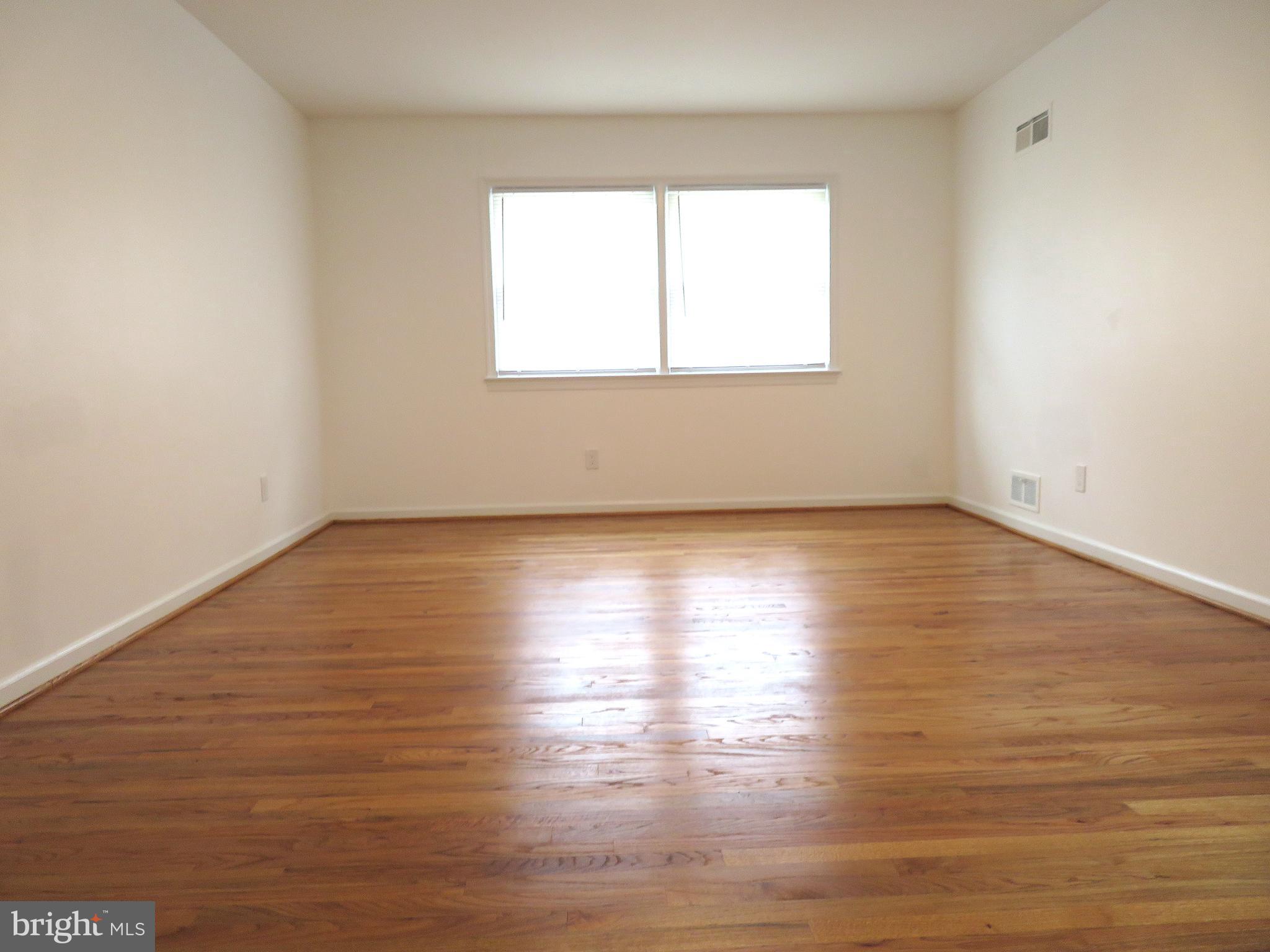 1220 Kathryn Road Silver Spring, MD 20904 - Photo 13 of 44 MASTER ROOM