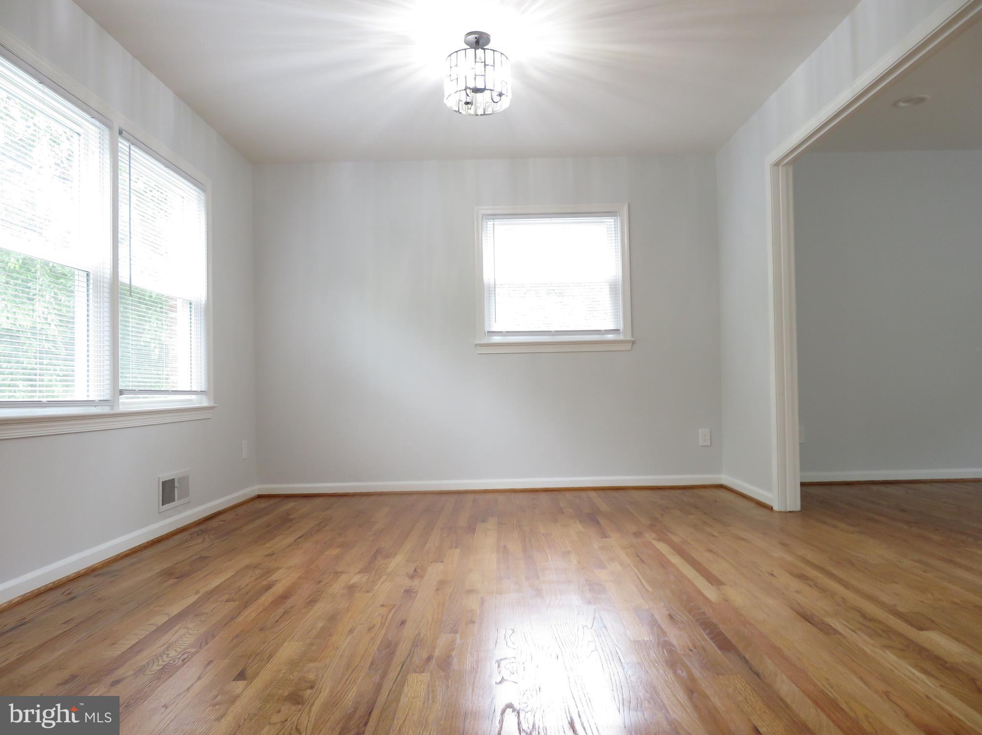 1220 Kathryn Road Silver Spring, MD 20904 - Photo 5 of 44 FORMAL DINING ROOM