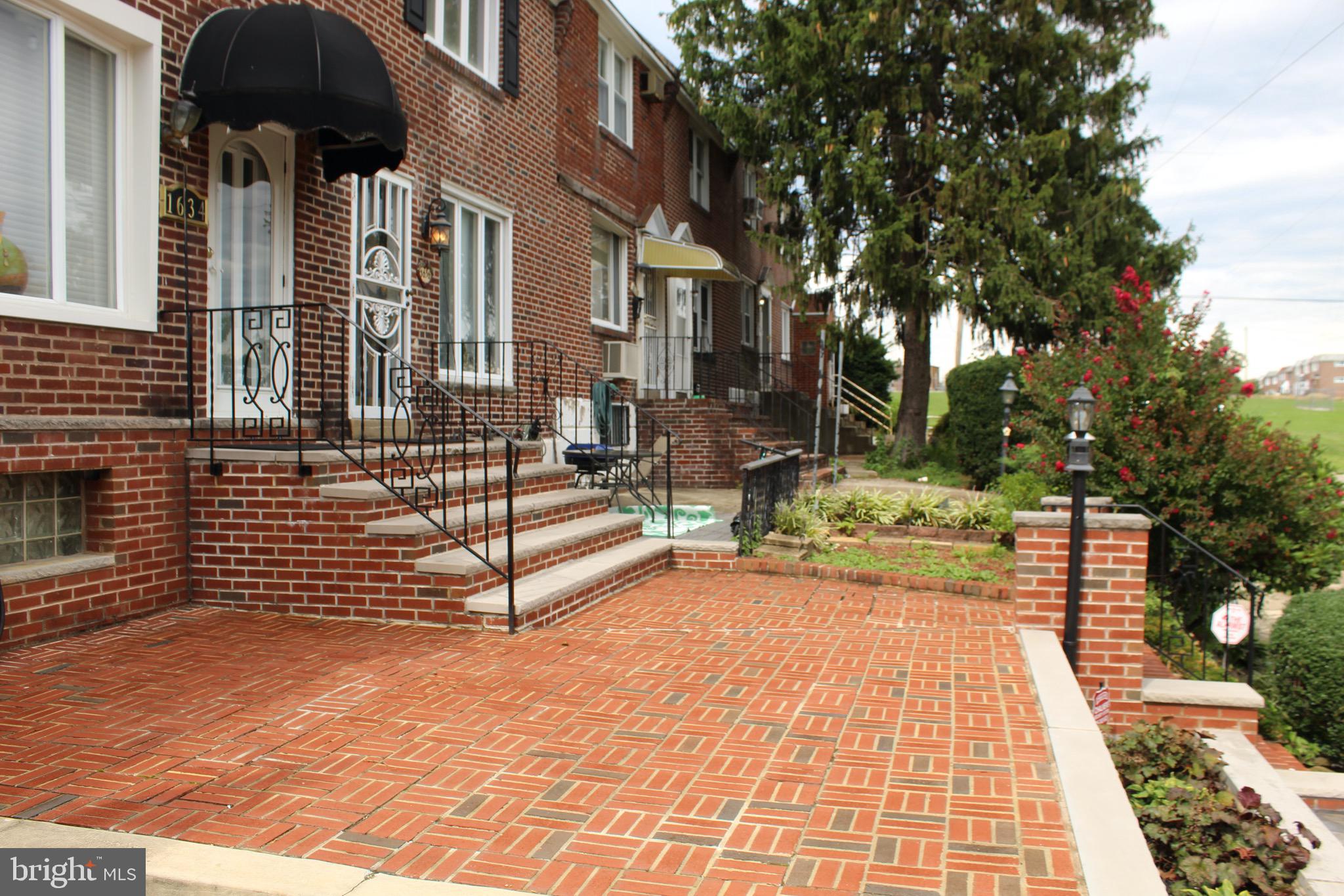 1634 Merribrook Road Philadelphia, PA 19151 - Photo 3 of 26 Gallery Image 3