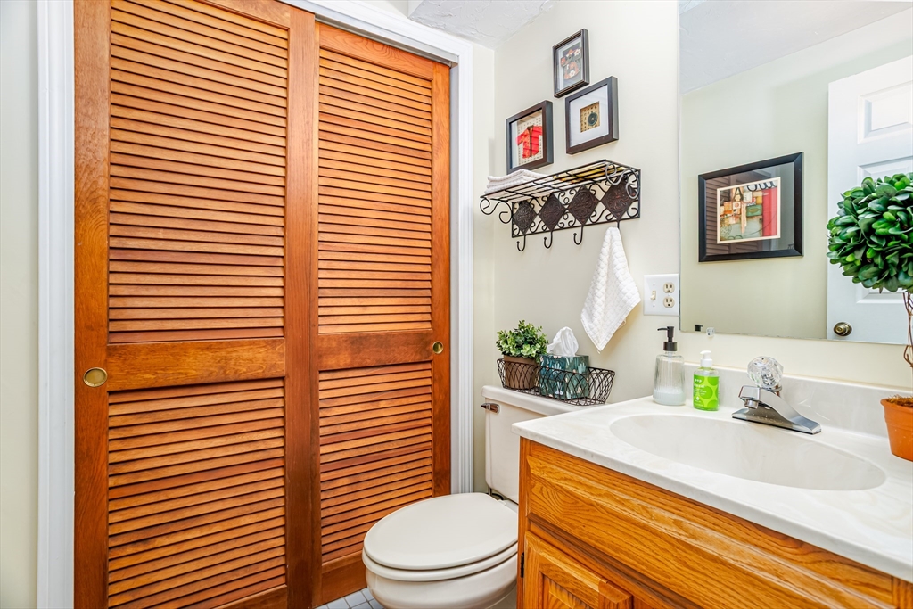 920 Ridgefield Circle, Unit 920B Clinton, MA 01510 - Photo 24 of 33