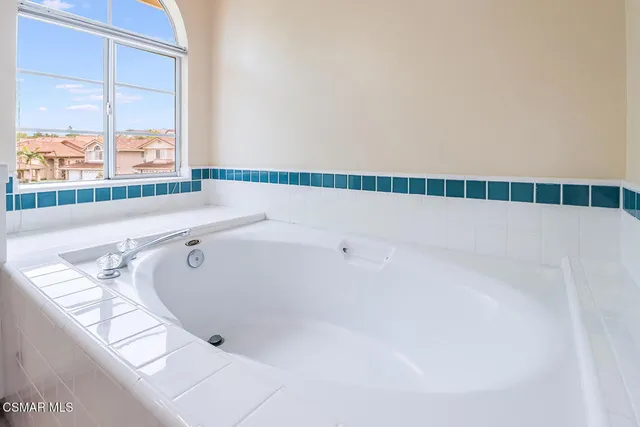 $4,400 | 1825 Golden Oak Street, Newbury Park, CA 91320