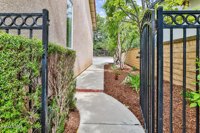 $4,400 | 1825 Golden Oak Street, Newbury Park, CA 91320