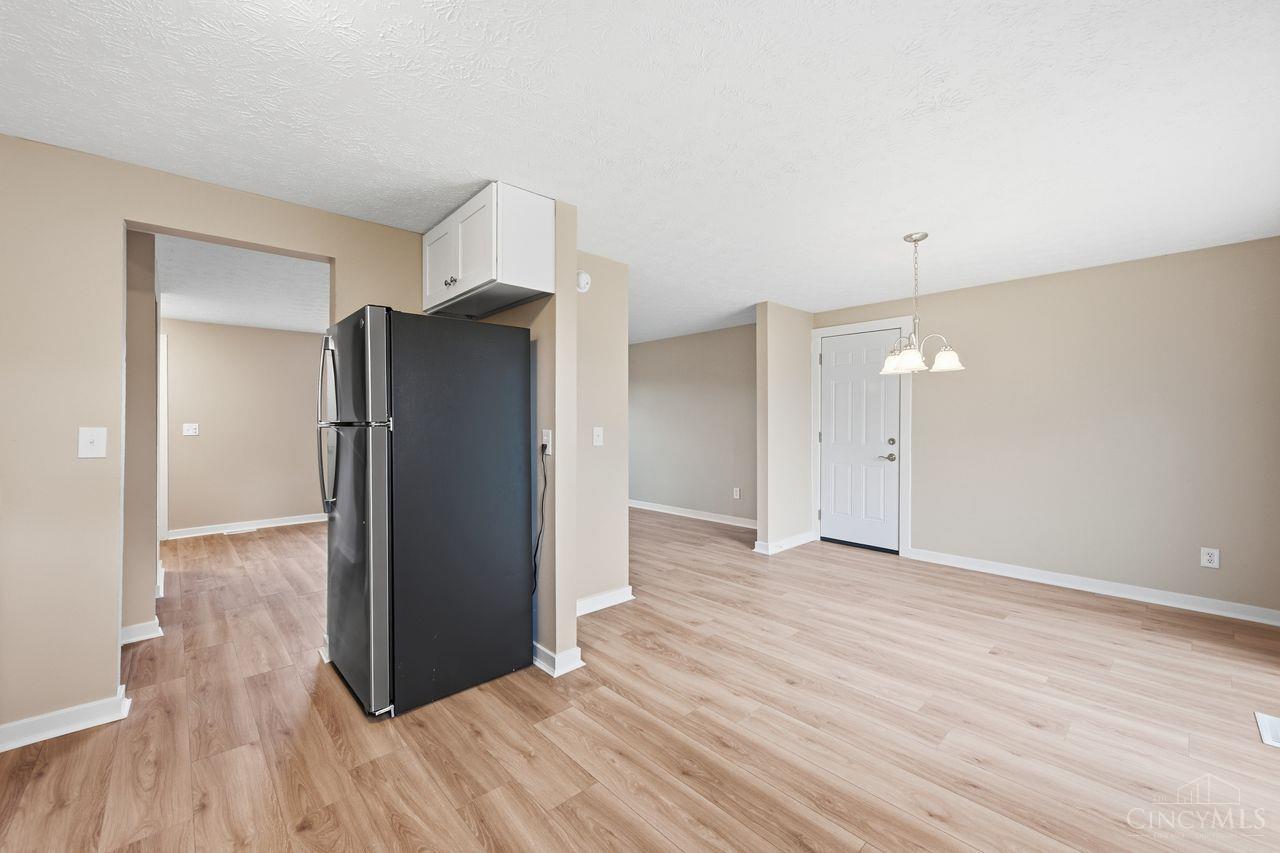 3419 Springdale Road Cincinnati, OH 45251 - Photo 13 of 34 Gallery Image 13