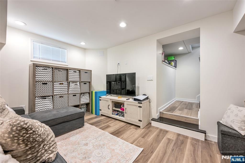 309 Maple Avenue Oradell, NJ 07649 - Photo 17 of 23