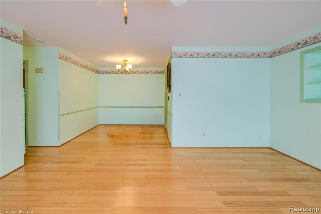 3337 Field Road, Unit 10 Clio, MI 48420 - Photo 16 of 51 Gallery Image 16