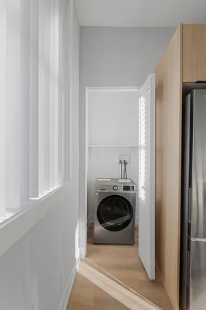 a view of utility room