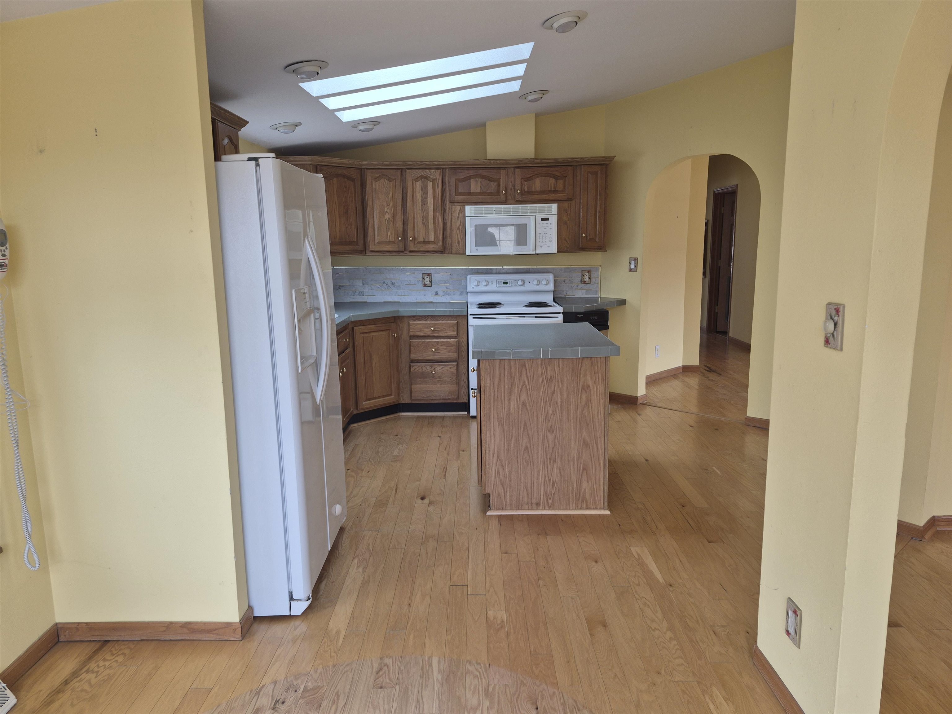 103 Heritage Way Manchester, NH 03104 - Photo 8 of 37