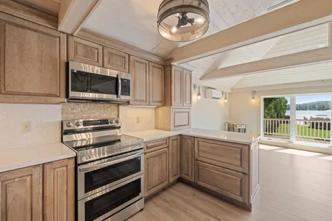 $1,095,000 | 38 Lake Shore Drive, Unit 12, Moultonborough, NH 03254