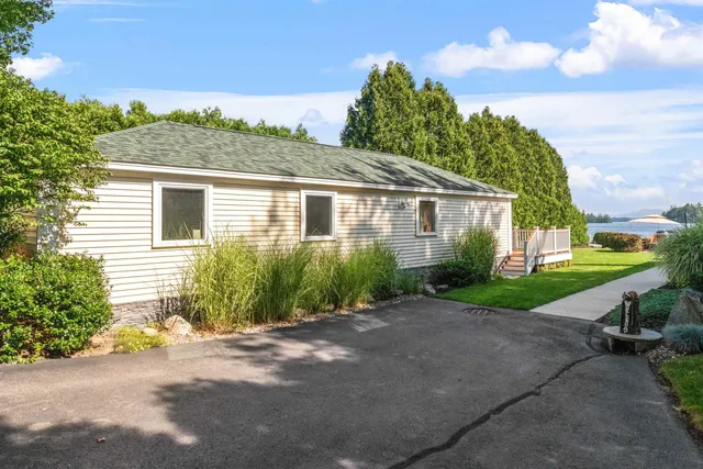 $1,095,000 | 38 Lake Shore Drive, Unit 12, Moultonborough, NH 03254