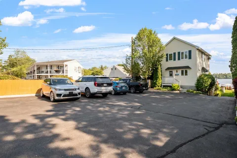$1,095,000 | 38 Lake Shore Drive, Unit 12, Moultonborough, NH 03254