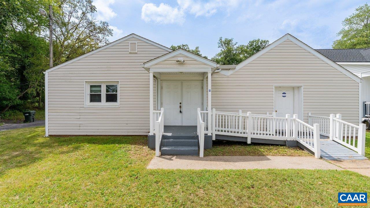 1532 2nd Street Waynesboro, VA 22980 - Photo 4 of 43 Gallery Image 4