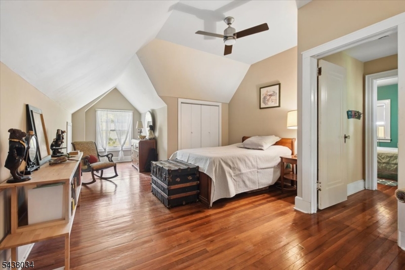 18 Burroughs Way Maplewood, NJ 07040 - Photo 25 of 42