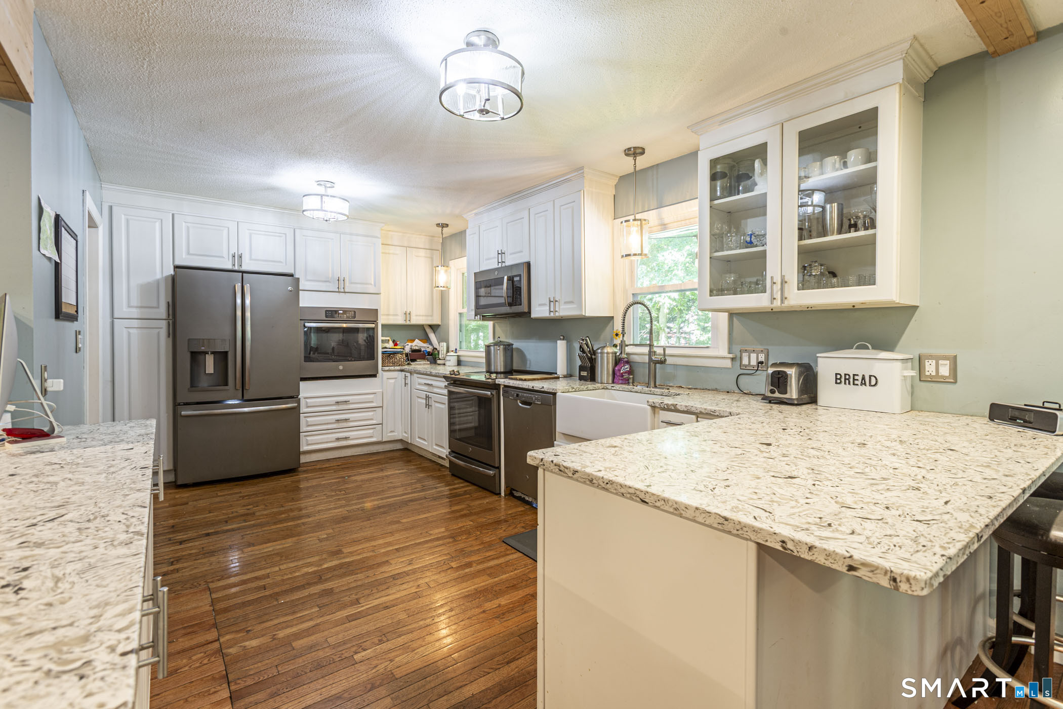 320 Three Mile Road Glastonbury, CT 06033 - Photo 8 of 39
