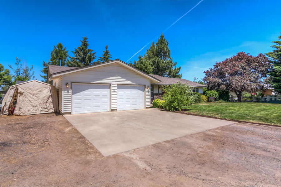 569 Apollo Road Prineville, OR 97754 - Photo 38 of 38 Front of House