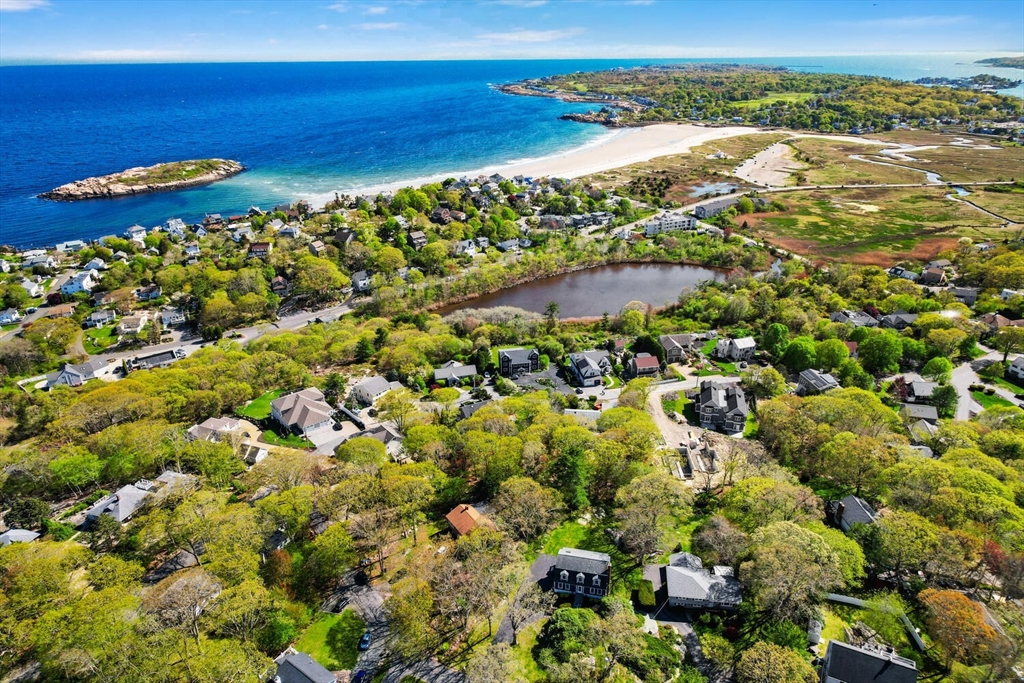 8 Oxford Road Gloucester, MA 01930 - Photo 5 of 35 view of a city with an ocean