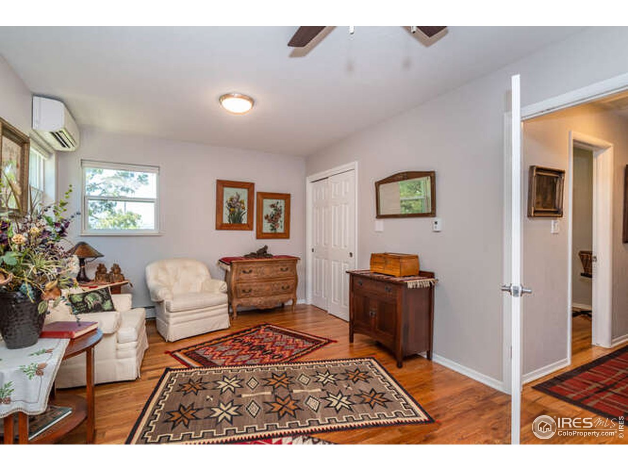8829 Marathon Road Niwot, CO 80503 - Photo 12 of 33 Main bedroom sitting area