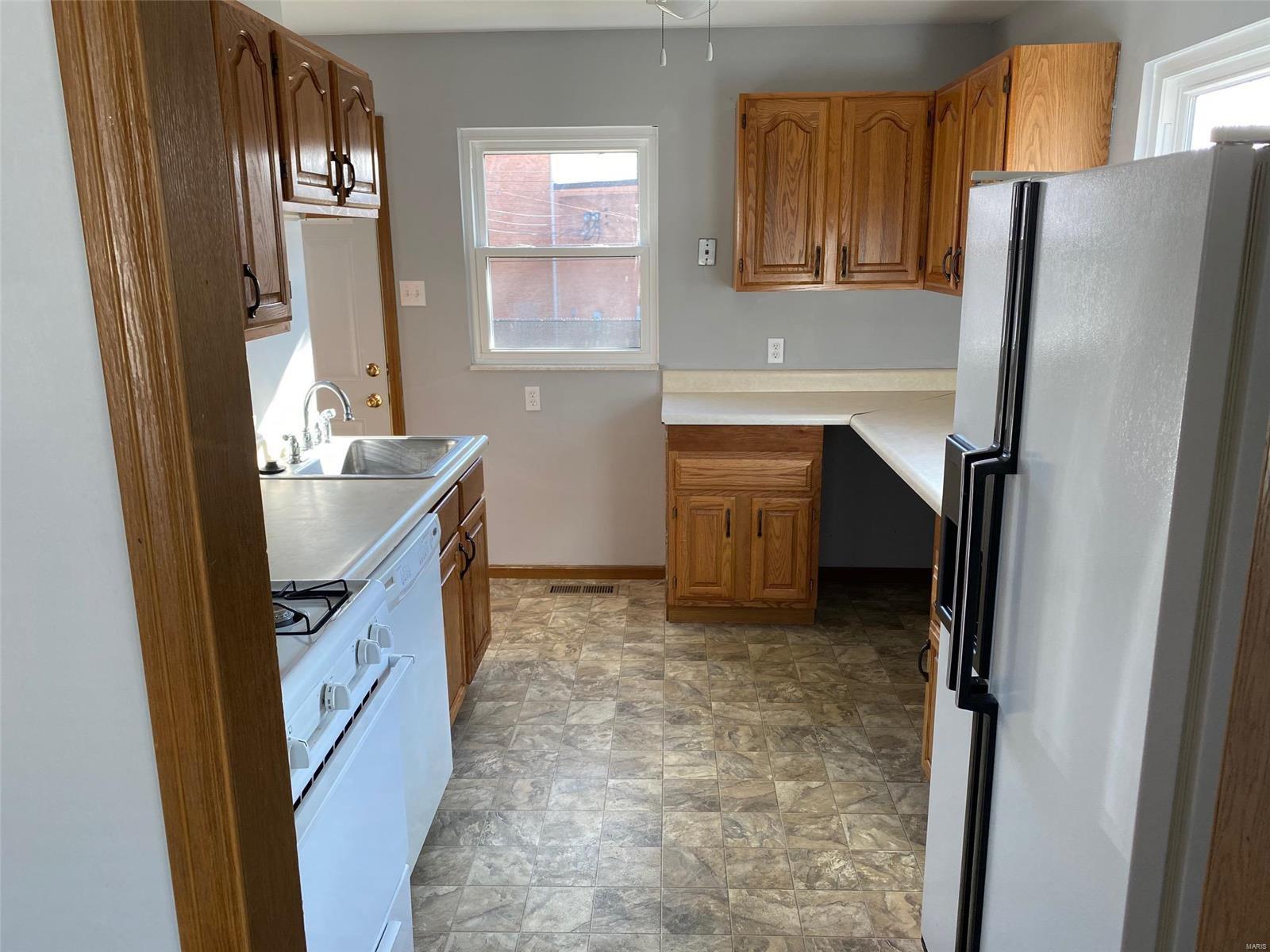 3950 Ashby Road St. Ann, MO 63074 - Photo 5 of 22 Gallery Image 5