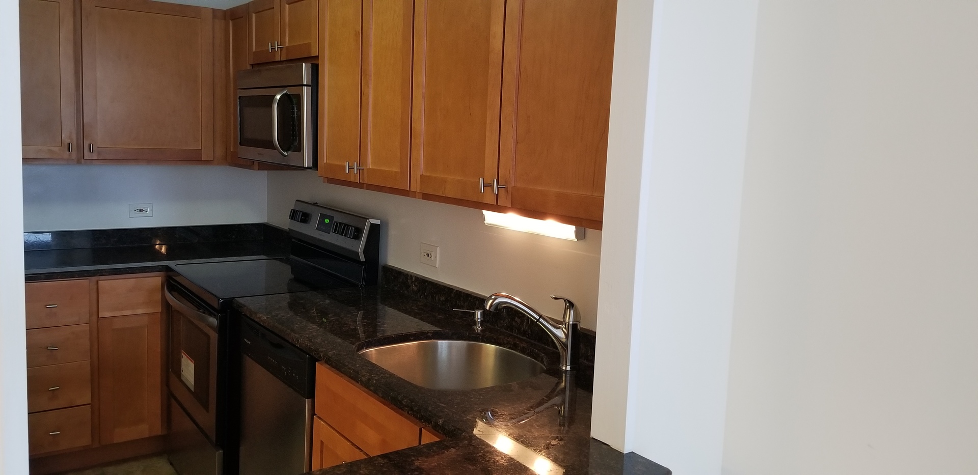 5415 North Sheridan Road, Unit 608 Chicago, IL 60640 - Photo 8 of 25