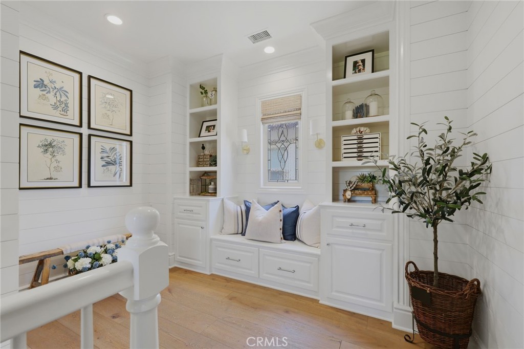 10 Jenny Lane Ladera Ranch, CA 92694 - Photo 31 of 64 Landing with custom storage and bench