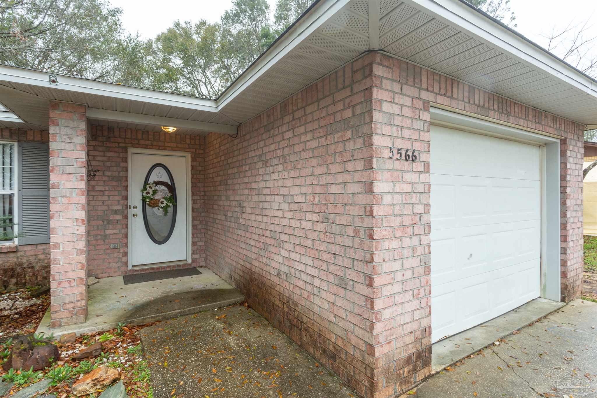 5566 Cyanamid Road Milton, FL 32583 - Photo 2 of 23