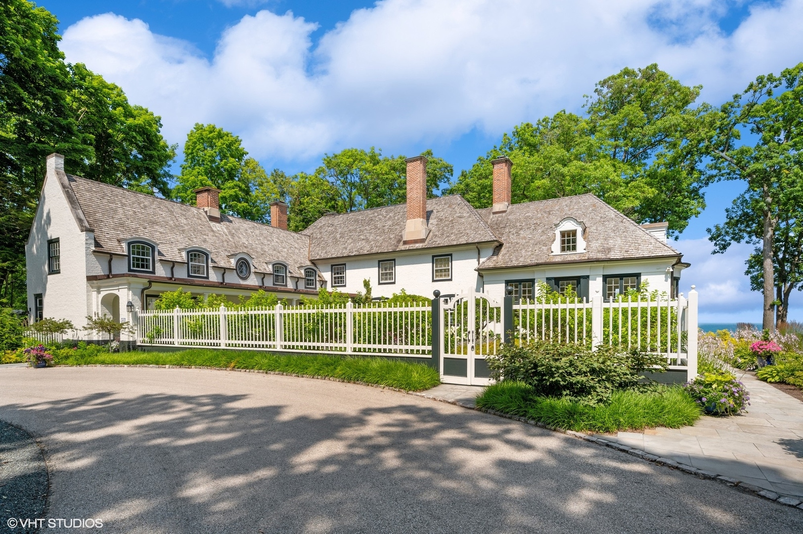 1421 Lake Road Lake Forest, IL 60045 - Photo 1 of 110