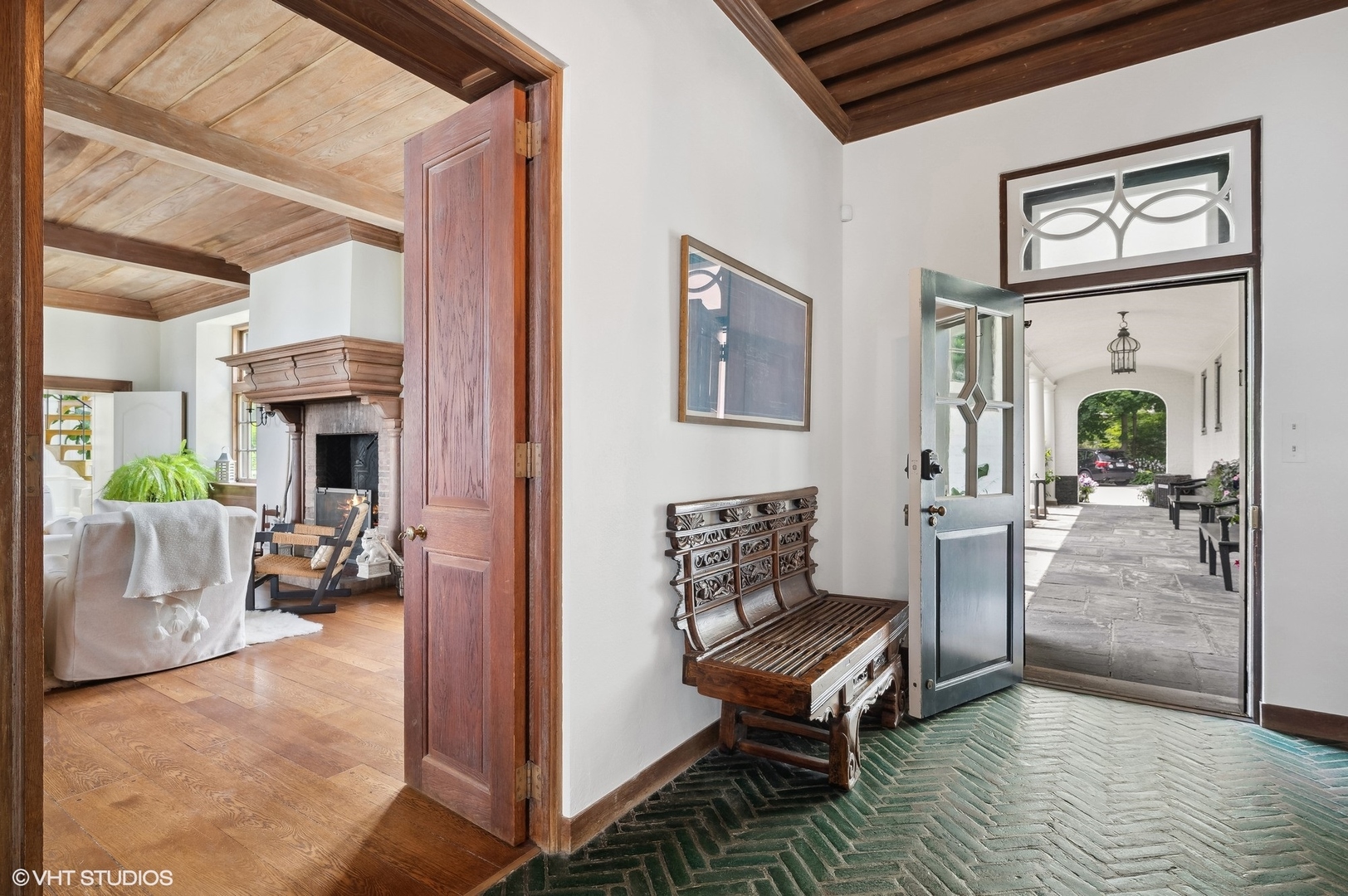 1421 Lake Road Lake Forest, IL 60045 - Photo 13 of 110