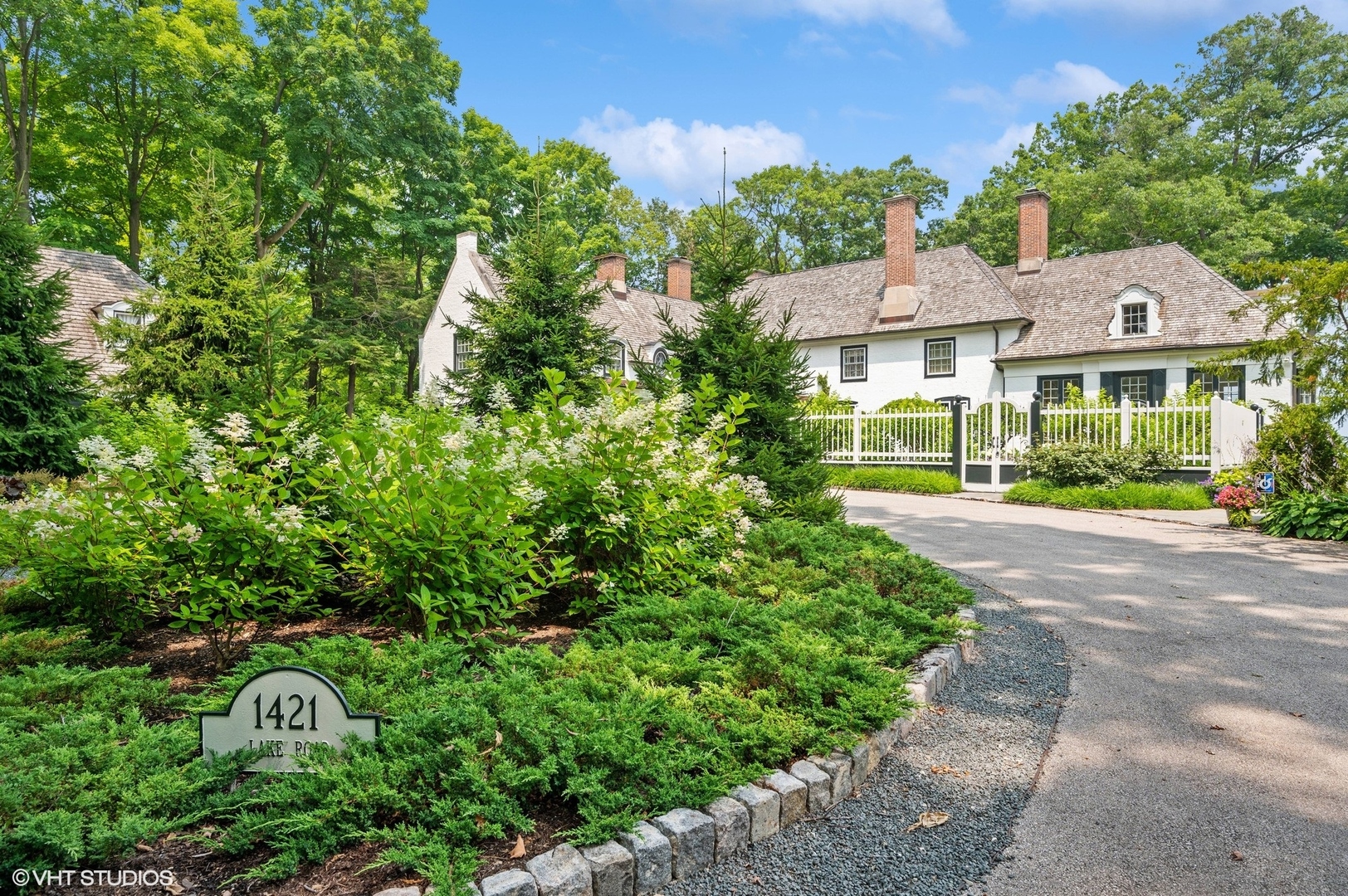 1421 Lake Road Lake Forest, IL 60045 - Photo 2 of 110