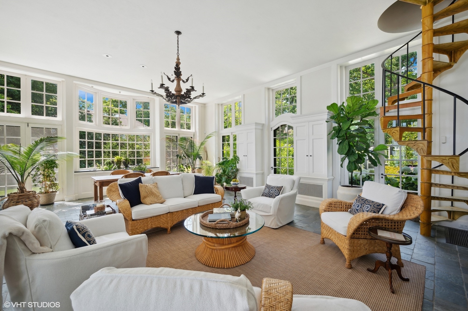 1421 Lake Road Lake Forest, IL 60045 - Photo 24 of 110