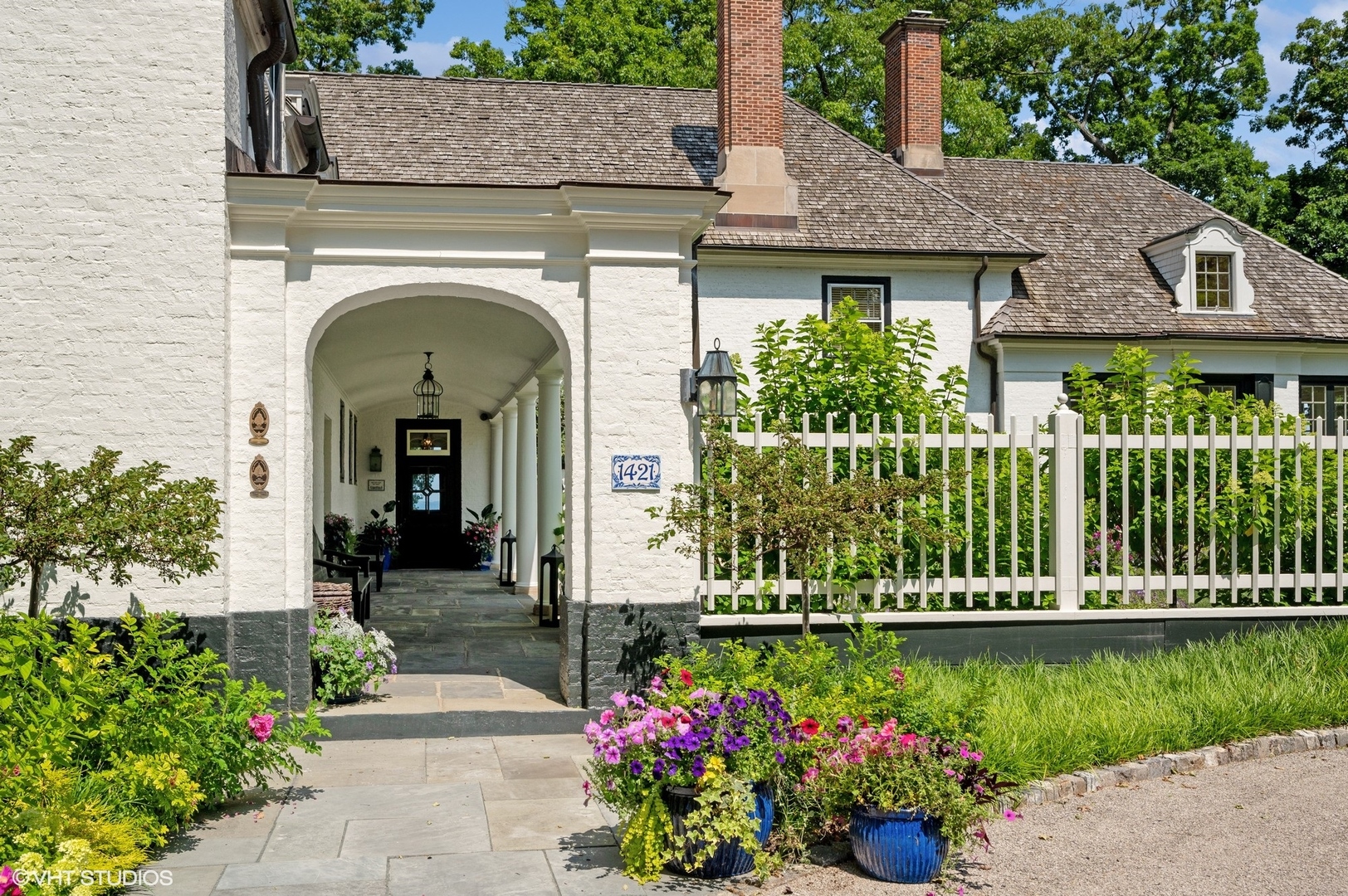 1421 Lake Road Lake Forest, IL 60045 - Photo 3 of 110