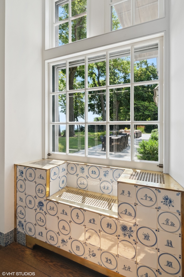 1421 Lake Road Lake Forest, IL 60045 - Photo 32 of 110