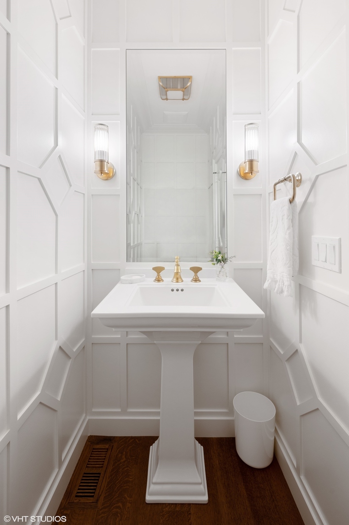 1421 Lake Road Lake Forest, IL 60045 - Photo 37 of 110