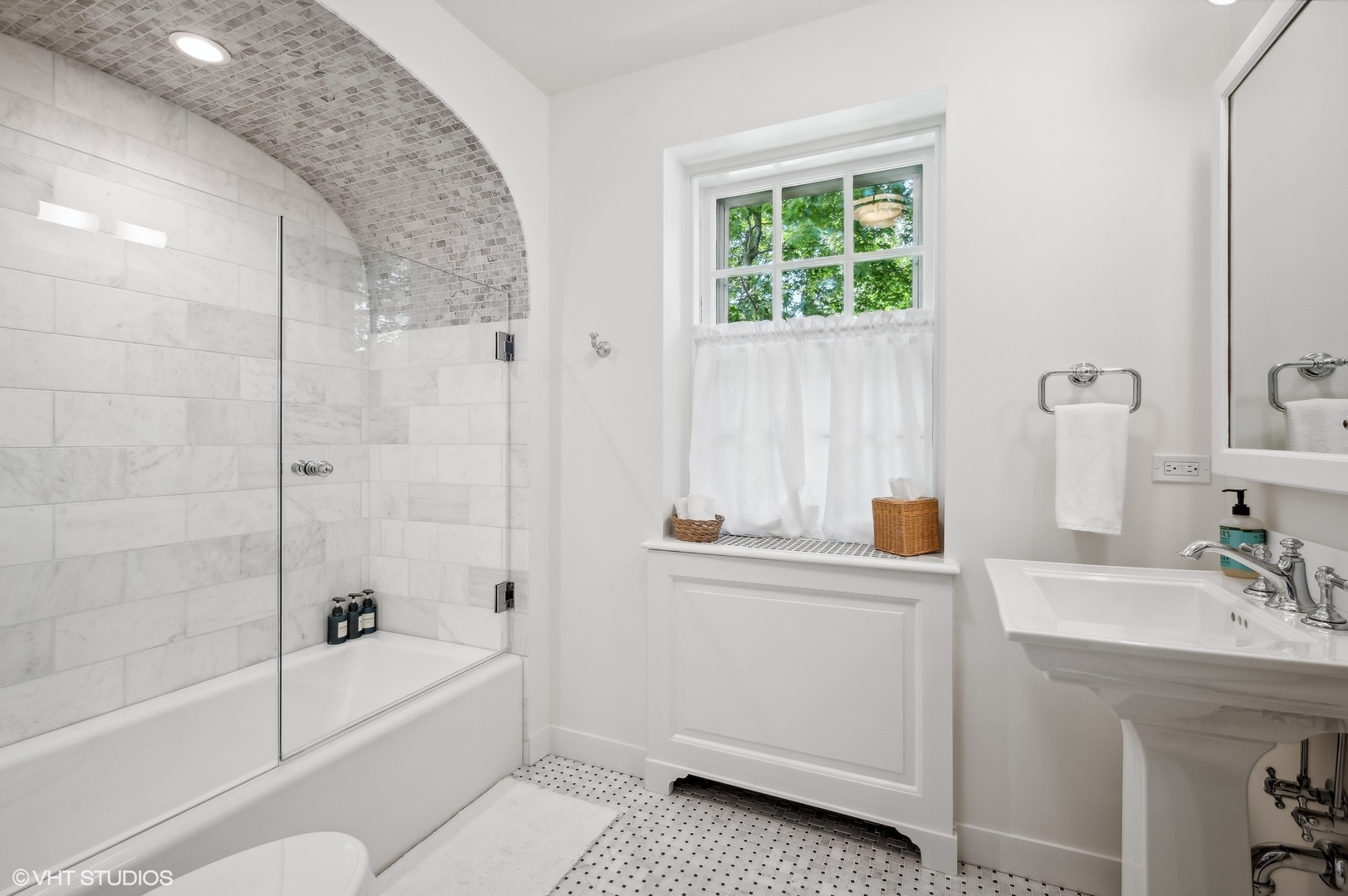 1421 Lake Road Lake Forest, IL 60045 - Photo 75 of 110