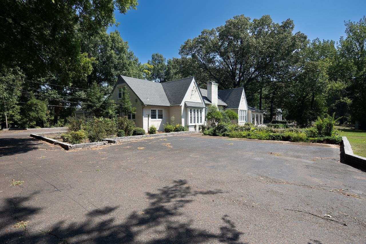 1374 Farrow Road Memphis, TN 38116 - Photo 5 of 34 View of front of home