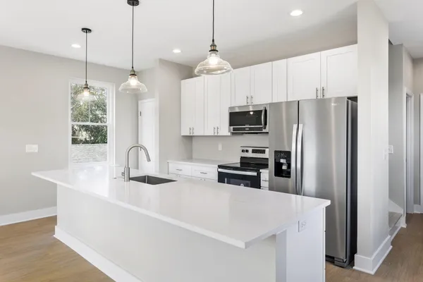 $2,895 | 2028 Arbutus Avenue, North Charleston, SC 29405