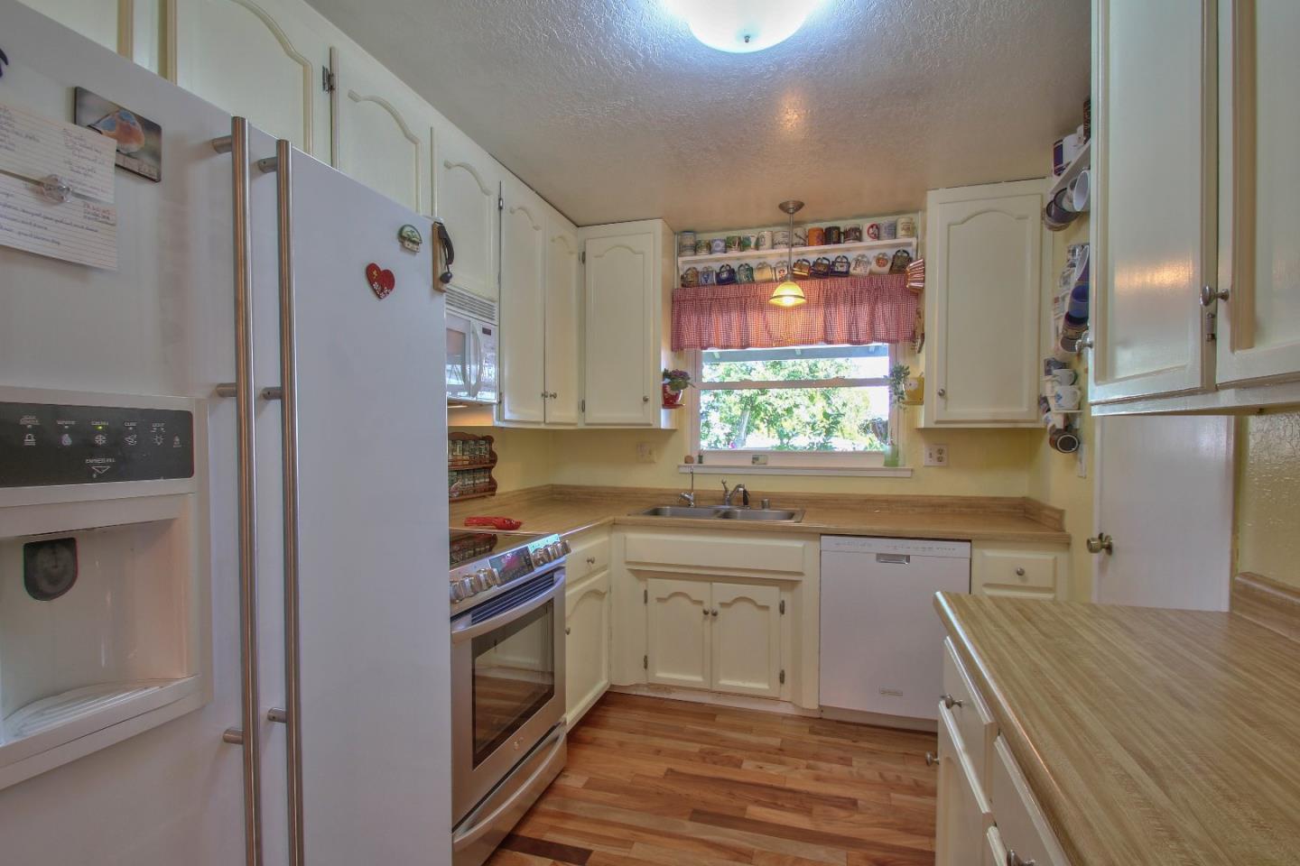 3158 De Forest Road Marina, CA 93933 - Photo 13 of 28 Gallery Image 13