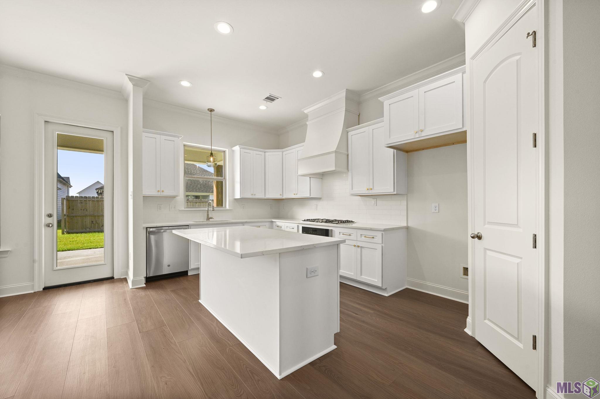 3246 Creekmere Lane Baton Rouge, LA 70810 - Photo 4 of 17