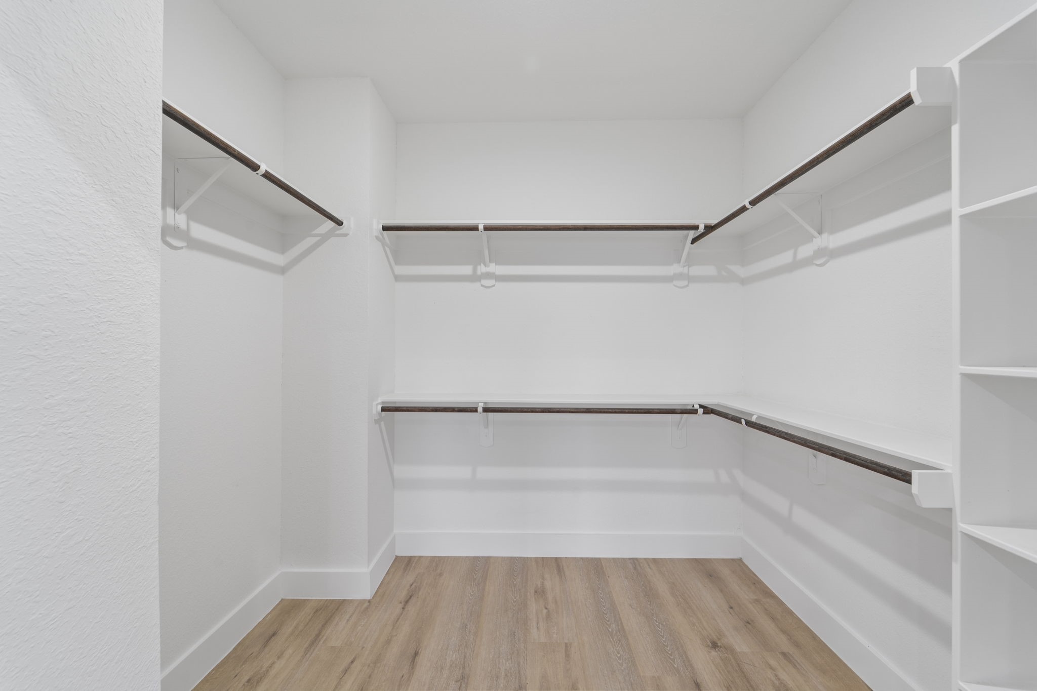 6631 Foster Street Houston, TX 77021 - Photo 28 of 31 a view of an empty walk in closet