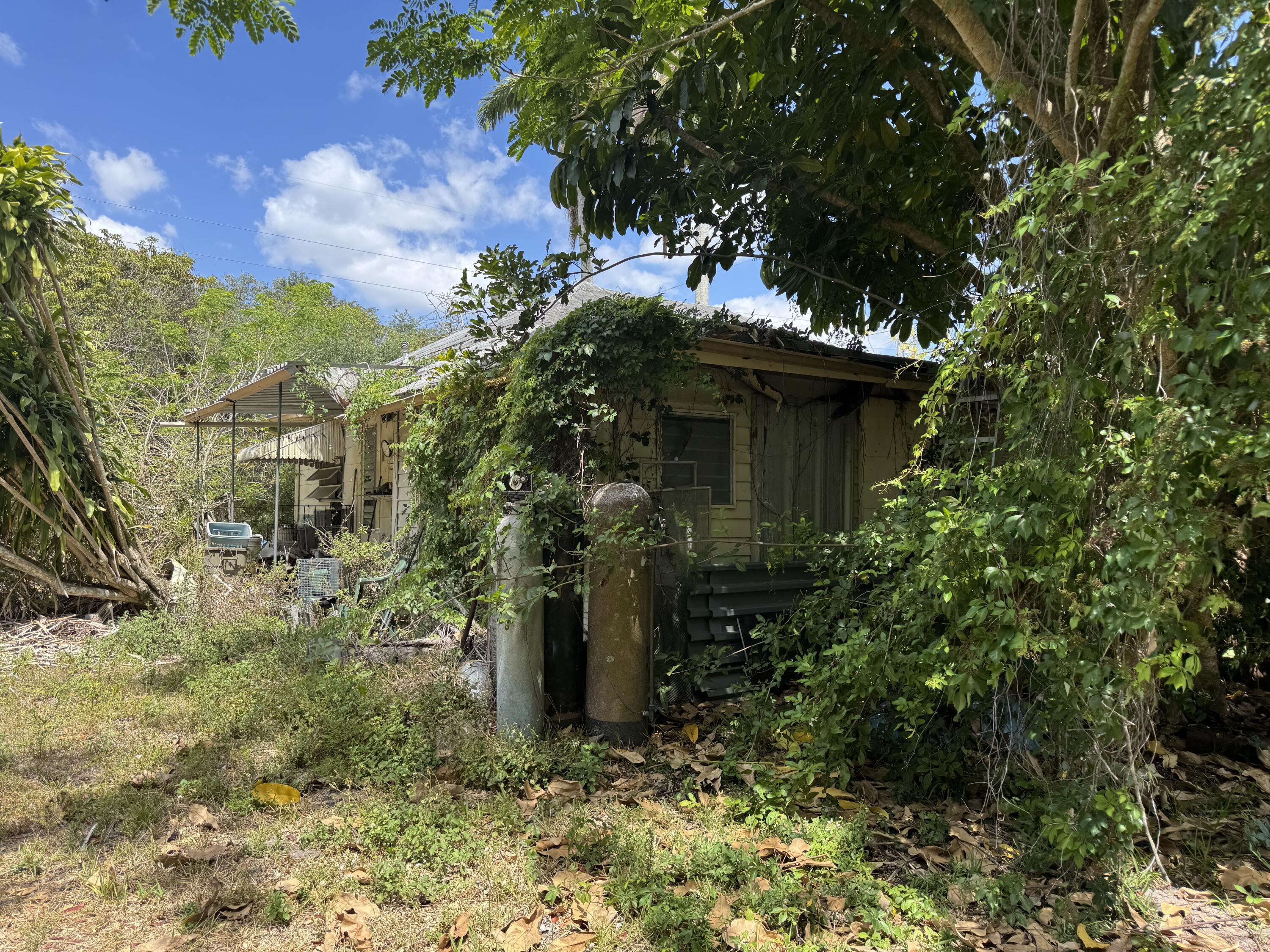 3358 Jog Road Lake Worth, FL 33467 - Photo 14 of 15 IMG_4620
