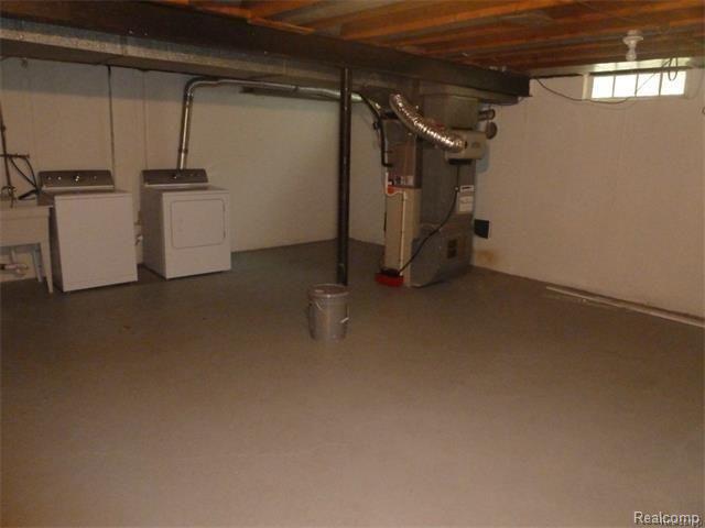 705 Sheffield Road Auburn Hills, MI 48326 - Photo 19 of 23 705 basement.jpg