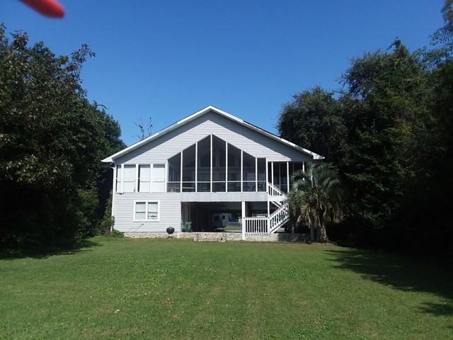 1355 Davis Street Manning, SC 29102 - Photo 1 of 1