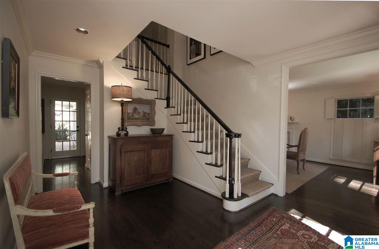 2934 Surrey Road Birmingham, AL 35223 - Photo 2 of 32